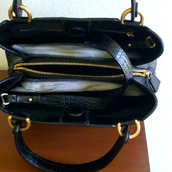 Emporio Armani St. Cocco Lucido Leather Shopping Tote - Picture 8 of 16